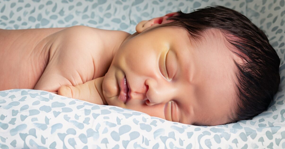 Healthy-Sleep-Patterns for-Newborns